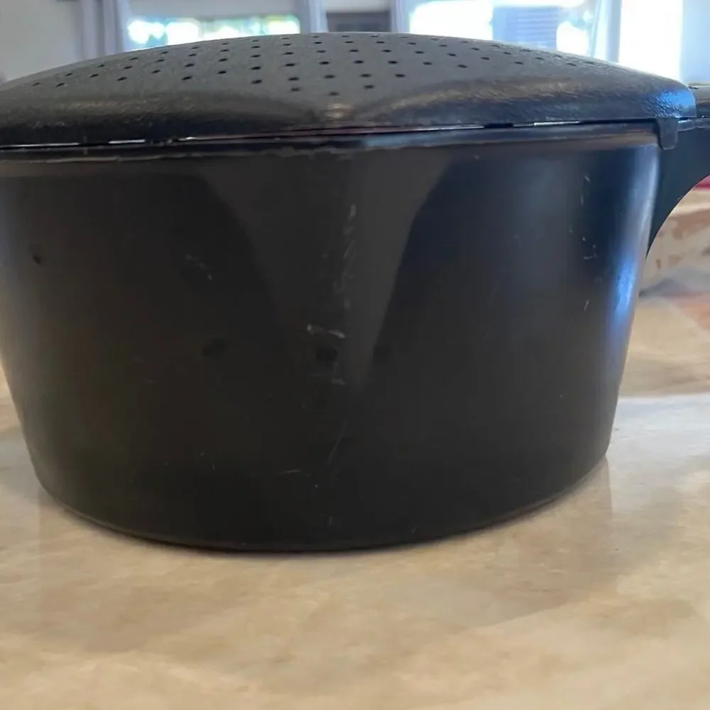 pampered chef micro cooker black 2 quart - Picture 7 of 9